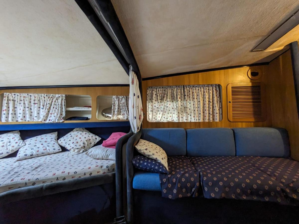 Magno II Boat Hotel Sant Adrià de Besòs Eksteriør billede