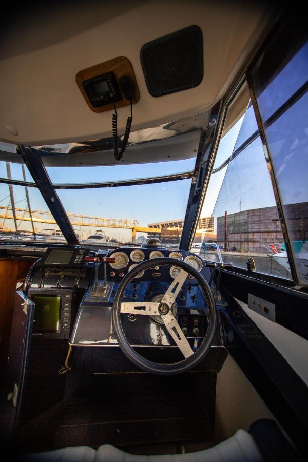 Magno II Boat Hotel Sant Adrià de Besòs Eksteriør billede